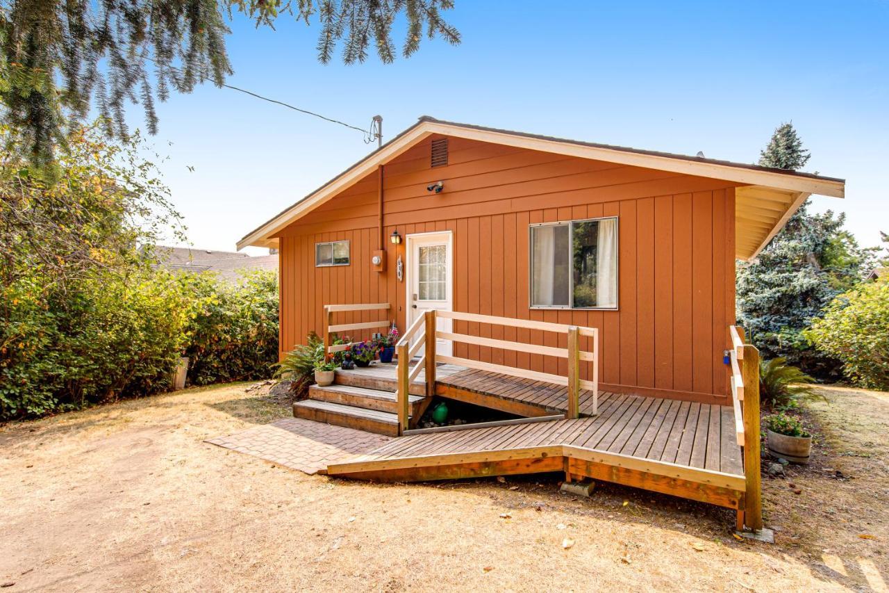 Sundown Memory Lane Cabin Camano Esterno foto